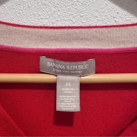 Banana Republic Red Extra Fine Merino Wool Sweater - Picture 3 of 4
